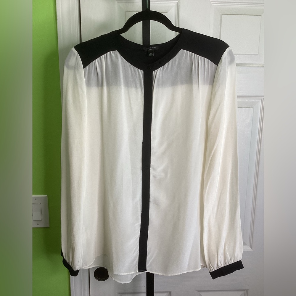 Ann Taylor Black and White Silk Blouse, size Medium